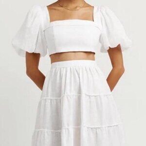 NWT DISSH AISLE WHITE LINEN SLEEVED TOP